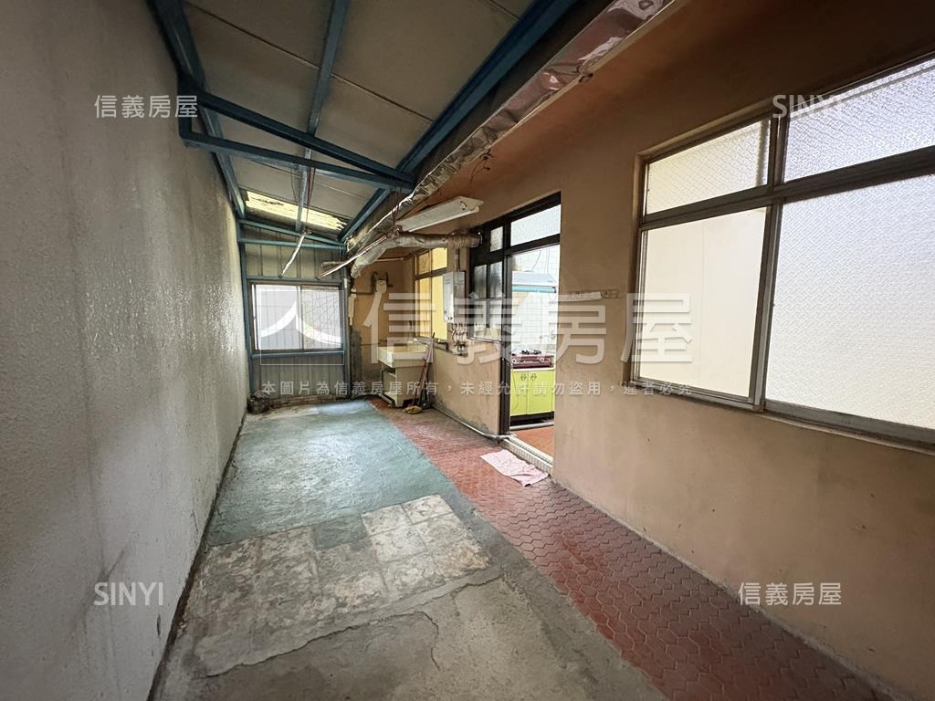西區二樓公寓房屋室內格局與周邊環境