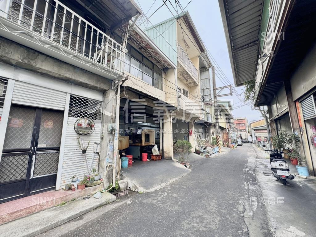 近水湳中央公園活路透天房屋室內格局與周邊環境