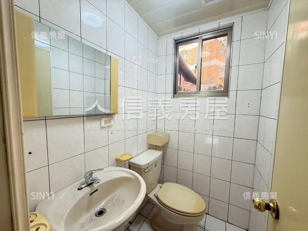 柚子公園旁美透天房屋室內格局與周邊環境