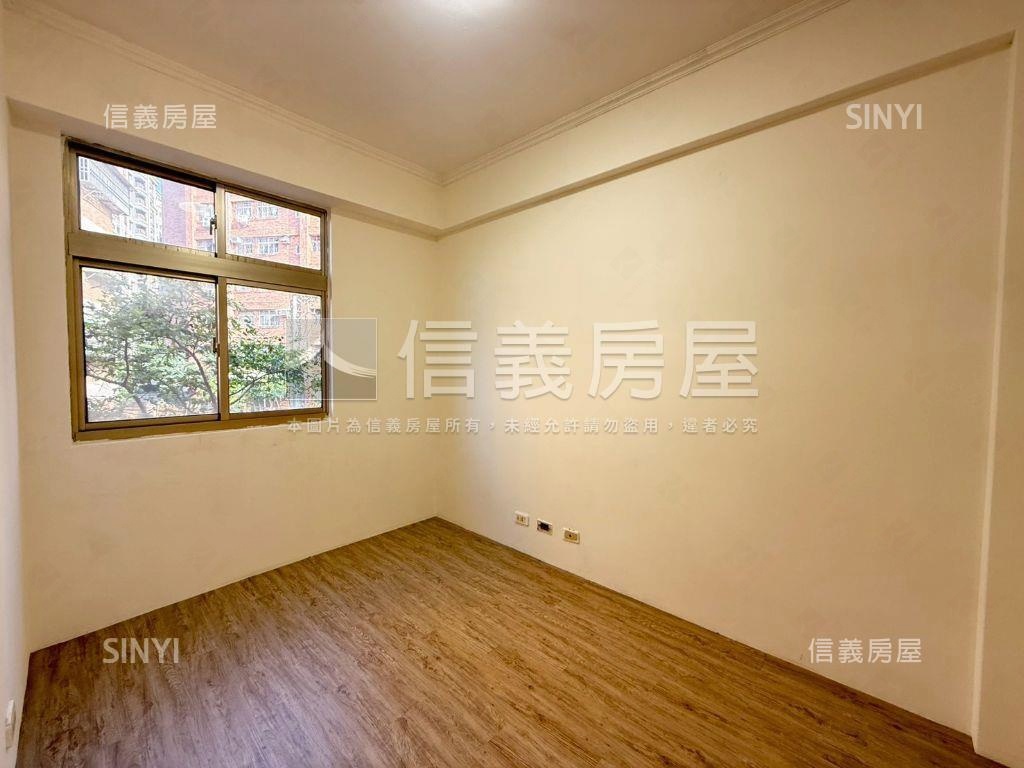 柚子公園旁美透天房屋室內格局與周邊環境