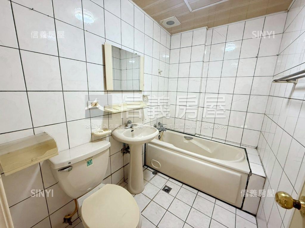 柚子公園旁美透天房屋室內格局與周邊環境