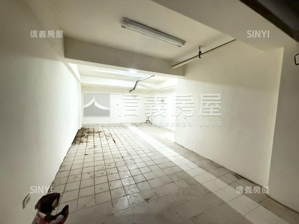 柚子公園旁美透天房屋室內格局與周邊環境