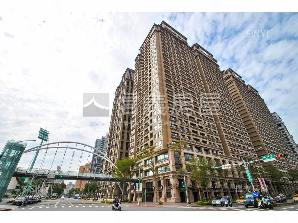 新板特區百坪商用店辦Ａ房屋室內格局與周邊環境