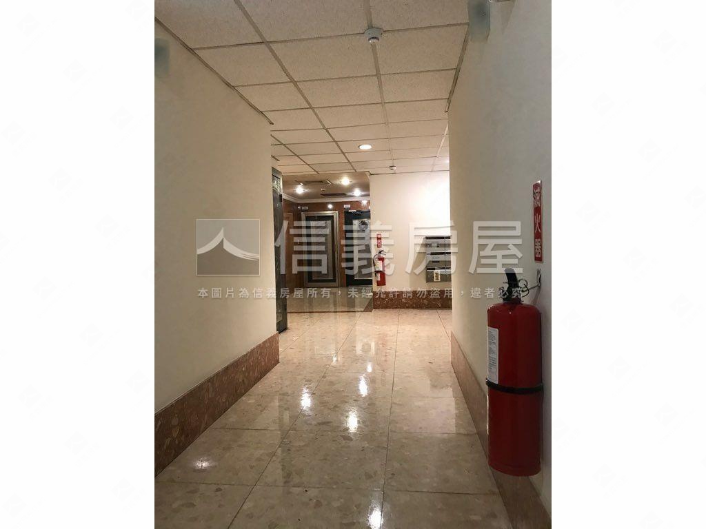 敦南２２５看１０１附車位房屋室內格局與周邊環境