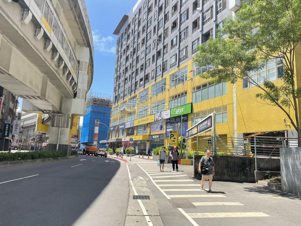 景平面寬熱鬧店面房屋室內格局與周邊環境