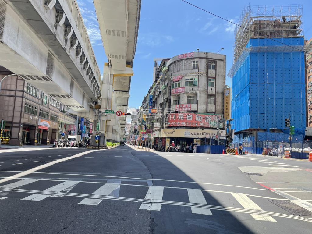 景平面寬熱鬧店面房屋室內格局與周邊環境