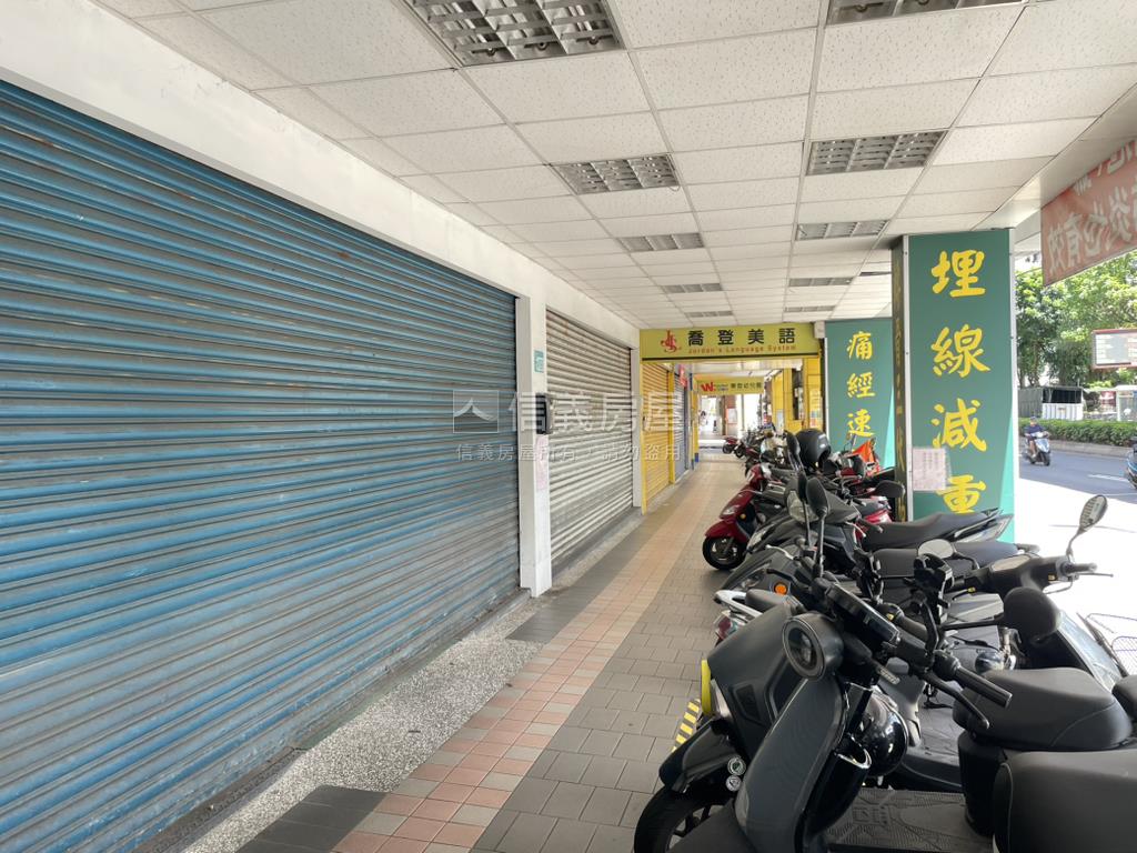 景平面寬熱鬧店面房屋室內格局與周邊環境