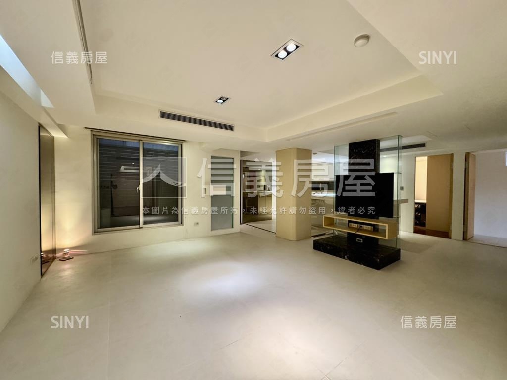 仁愛首都高樓美屋房屋室內格局與周邊環境