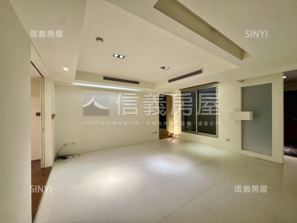 仁愛首都高樓美屋房屋室內格局與周邊環境