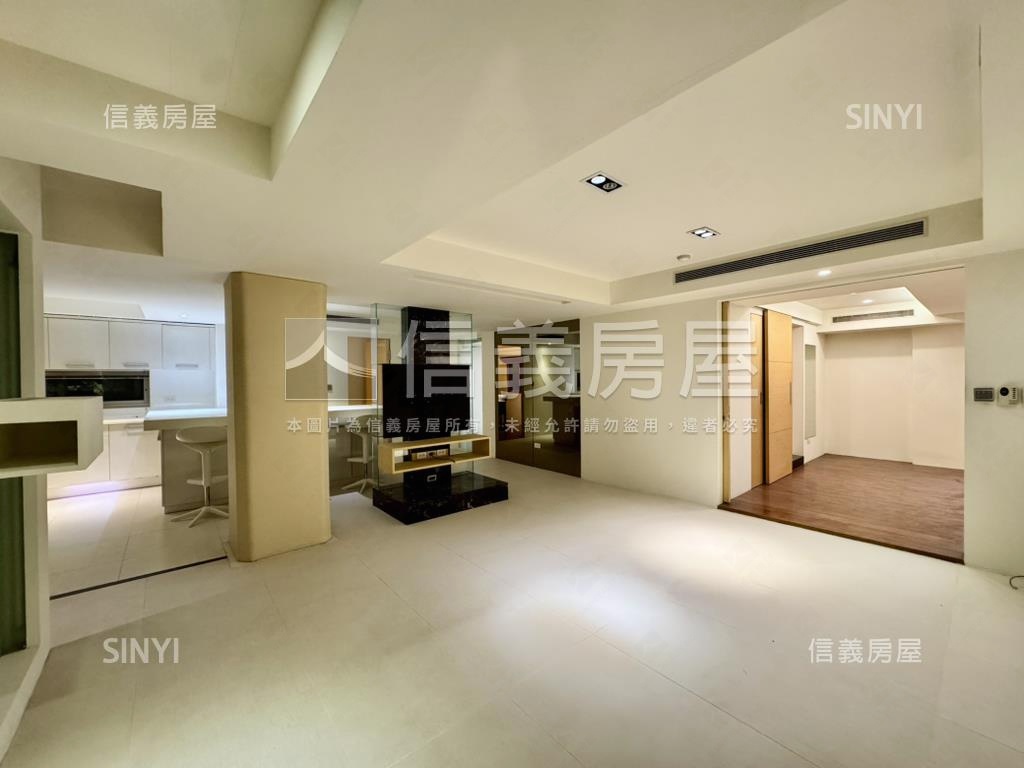 仁愛首都高樓美屋房屋室內格局與周邊環境