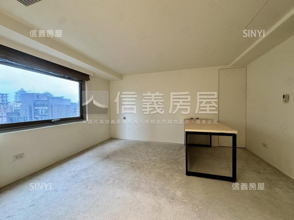 仁愛首都高樓美屋房屋室內格局與周邊環境