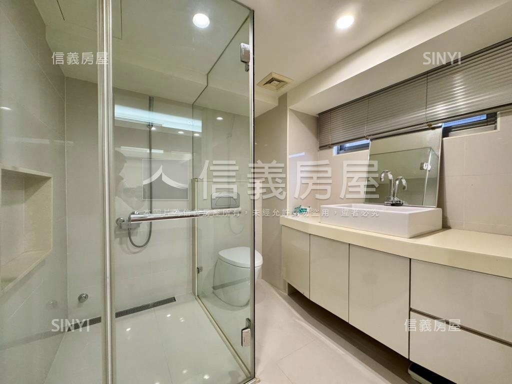 仁愛首都高樓美屋房屋室內格局與周邊環境