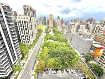 高樓公園景觀三房車位