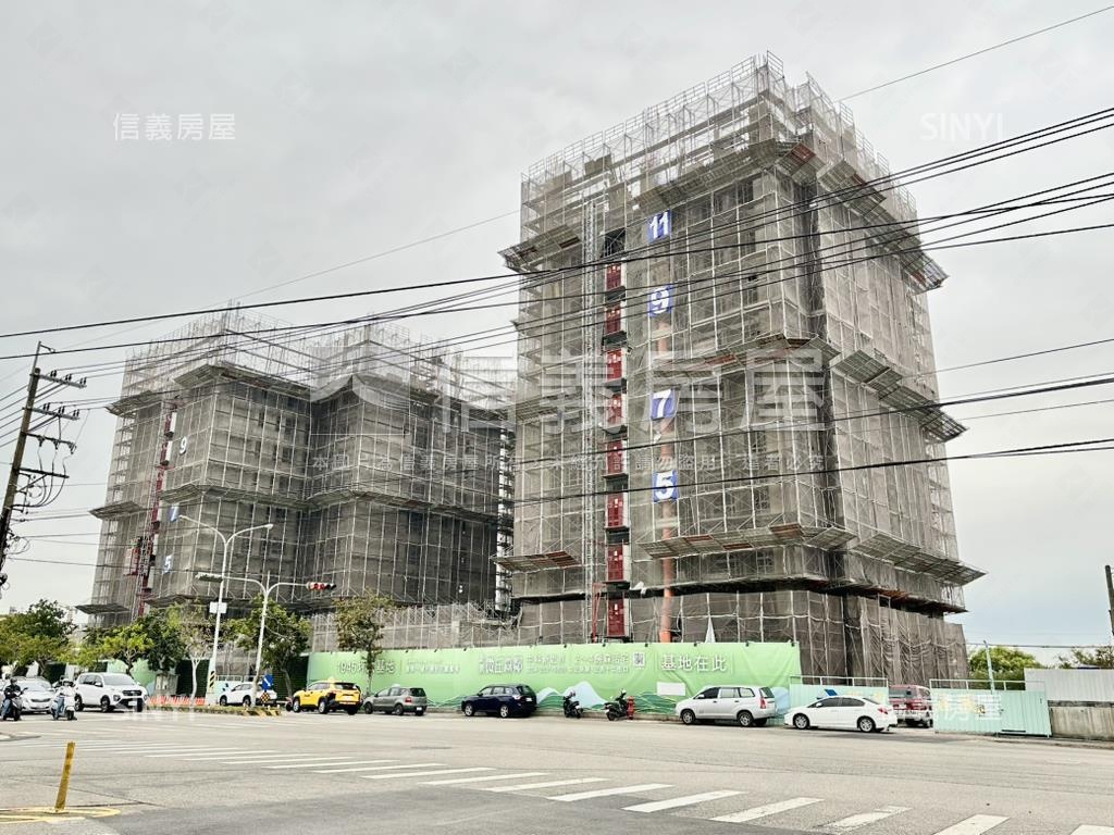 新業微丘森鄰二房平車Ｈ棟房屋室內格局與周邊環境