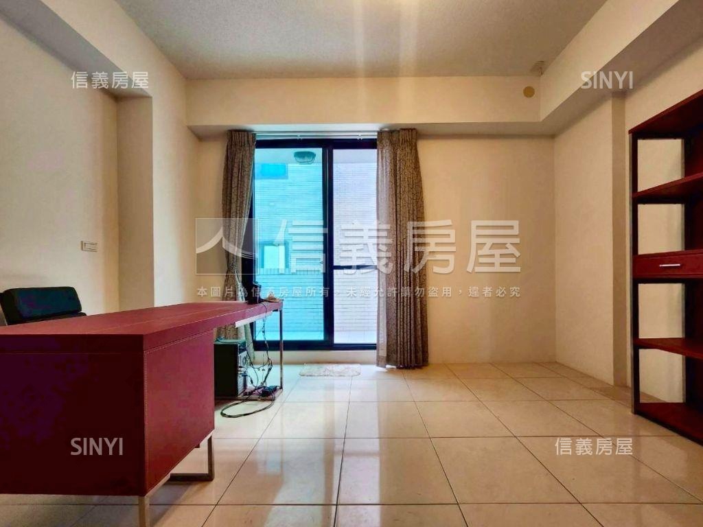 光州四街約１３年美透天房屋室內格局與周邊環境