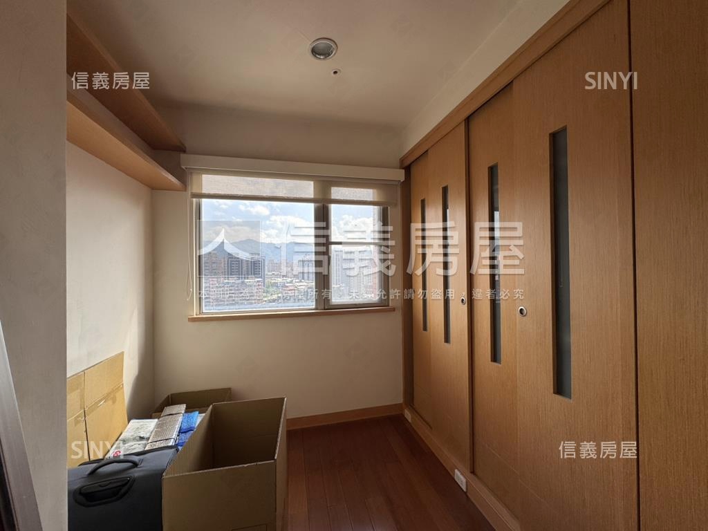 夢想花好高樓景觀有車位房屋室內格局與周邊環境