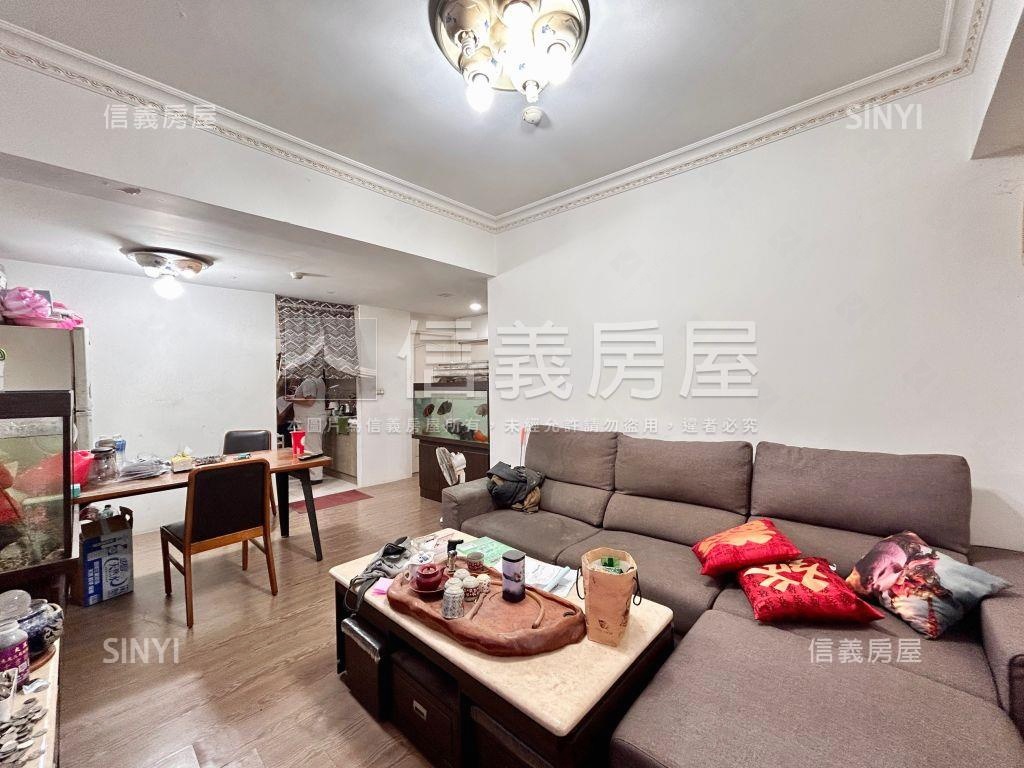 搶手光華金贊家庭電梯三房房屋室內格局與周邊環境