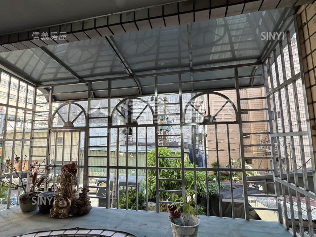 搶手光華金贊家庭電梯三房房屋室內格局與周邊環境