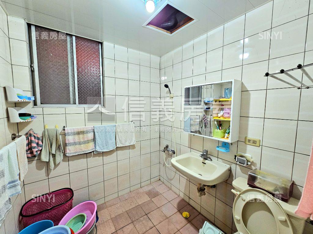 稀有麗山學區公寓三樓房屋室內格局與周邊環境
