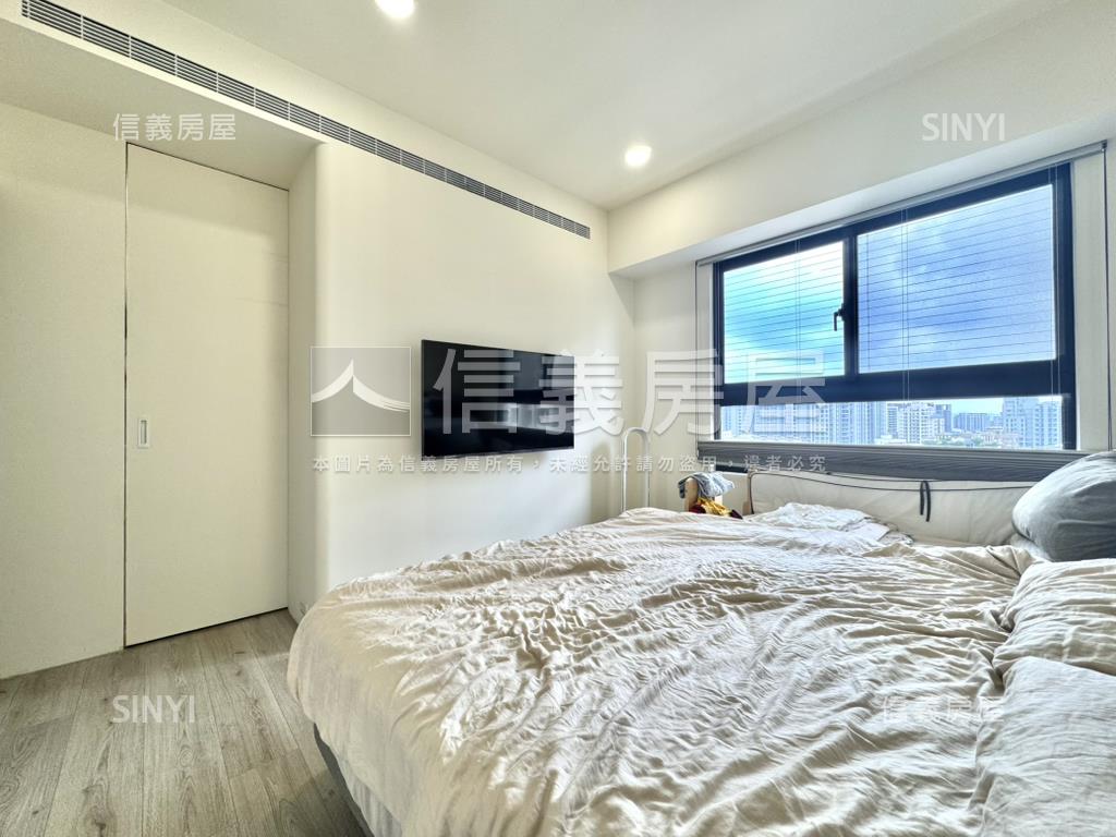 朝南精美裝潢三房有充電樁房屋室內格局與周邊環境