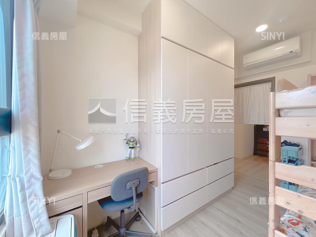 朝南精美裝潢三房有充電樁房屋室內格局與周邊環境