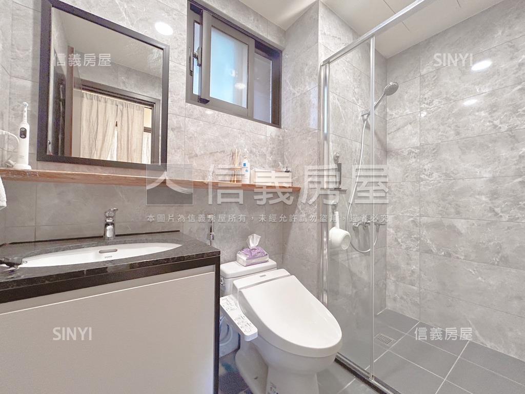 朝南精美裝潢三房有充電樁房屋室內格局與周邊環境