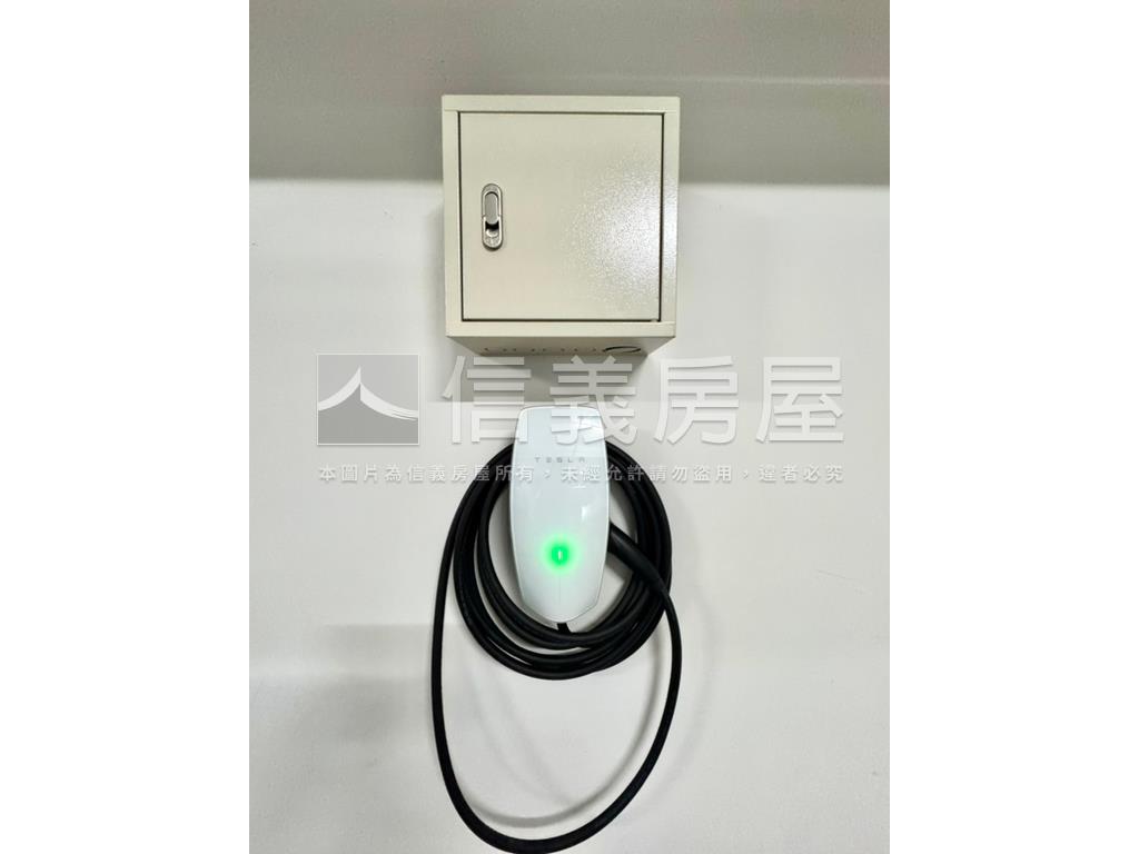 朝南精美裝潢三房有充電樁房屋室內格局與周邊環境
