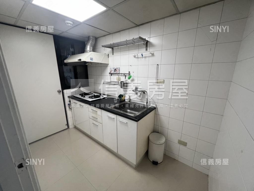 松城遠景採光兩房房屋室內格局與周邊環境