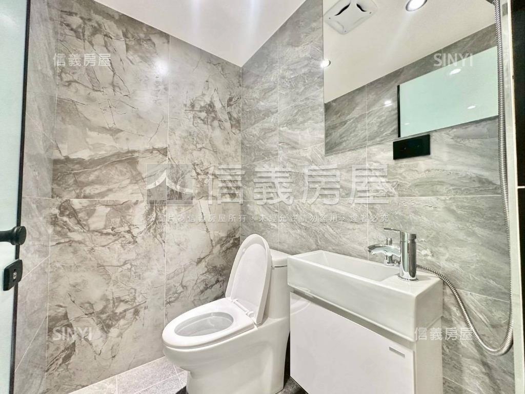 三重國小電梯裝潢三房房屋室內格局與周邊環境