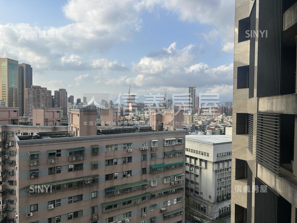 六張捷運美辦房屋室內格局與周邊環境