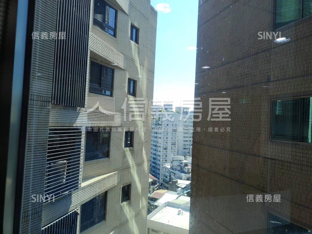 六張捷運美辦房屋室內格局與周邊環境