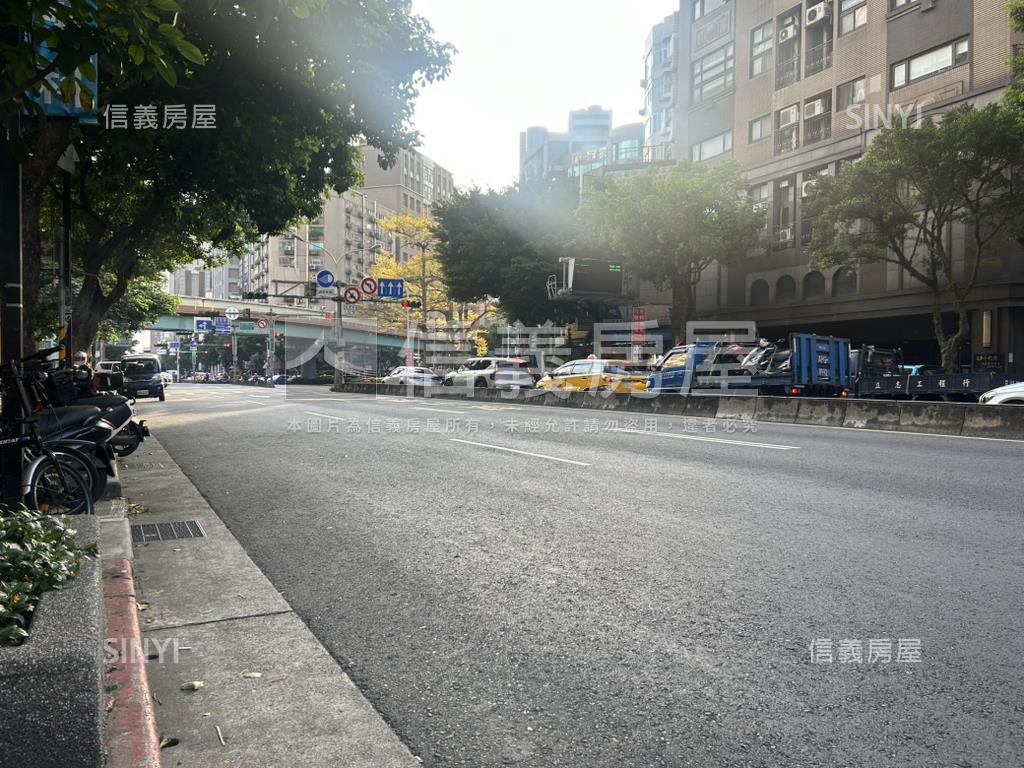 六張捷運美辦房屋室內格局與周邊環境