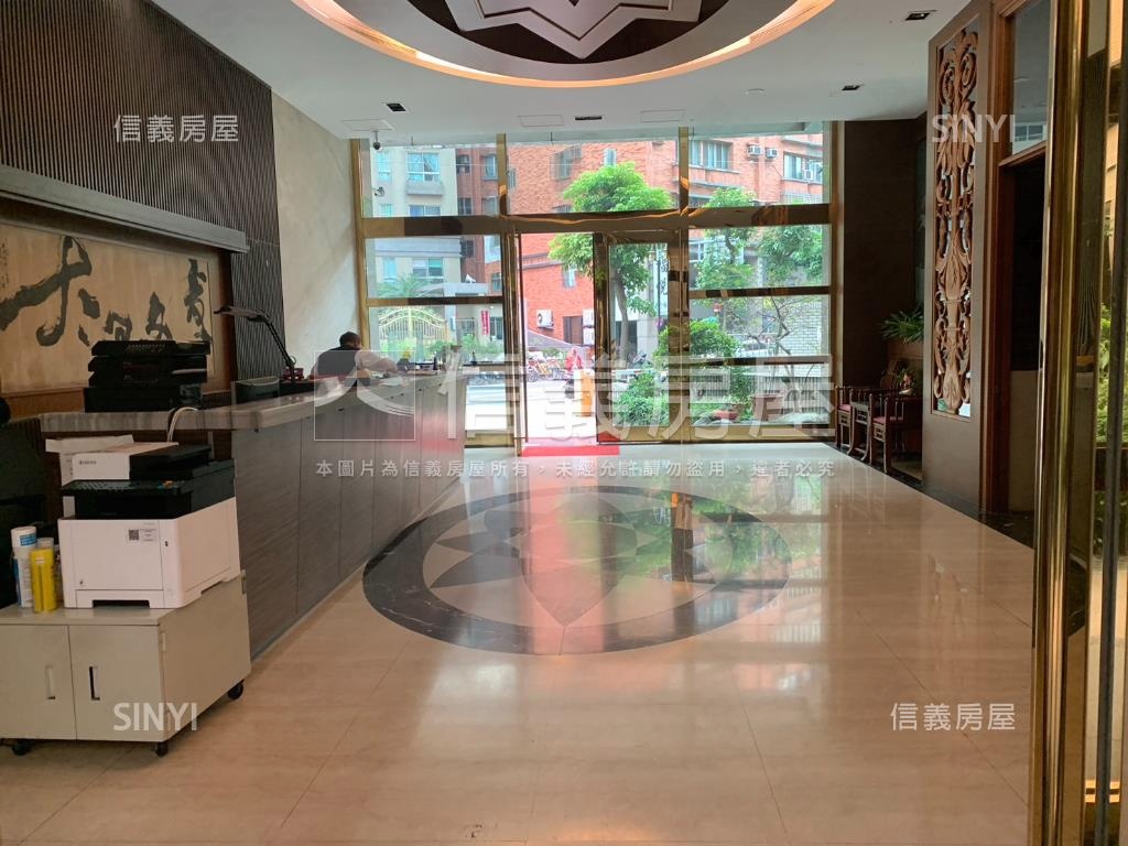 湯堡開闊四房大空間房屋室內格局與周邊環境