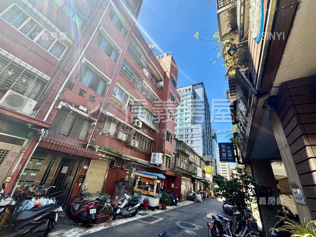 熙來人往南京三民一樓房屋室內格局與周邊環境