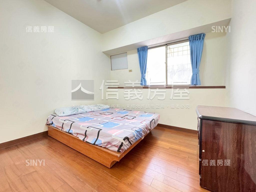 近台南高工邊間採光三房房屋室內格局與周邊環境
