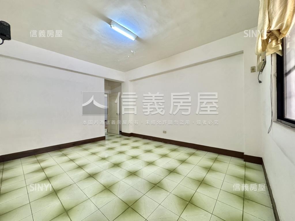 市長官邸旁大面寬大三房房屋室內格局與周邊環境