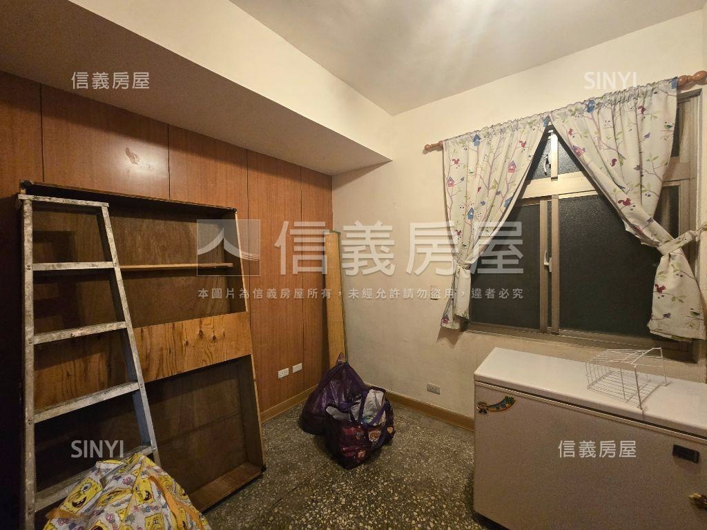 幸福八德街三代同堂三樓房屋室內格局與周邊環境