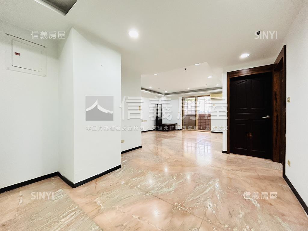 集賢雲端視野景觀三房房屋室內格局與周邊環境