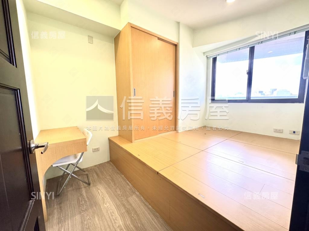 鴻築吾江明亮成家兩房車位房屋室內格局與周邊環境