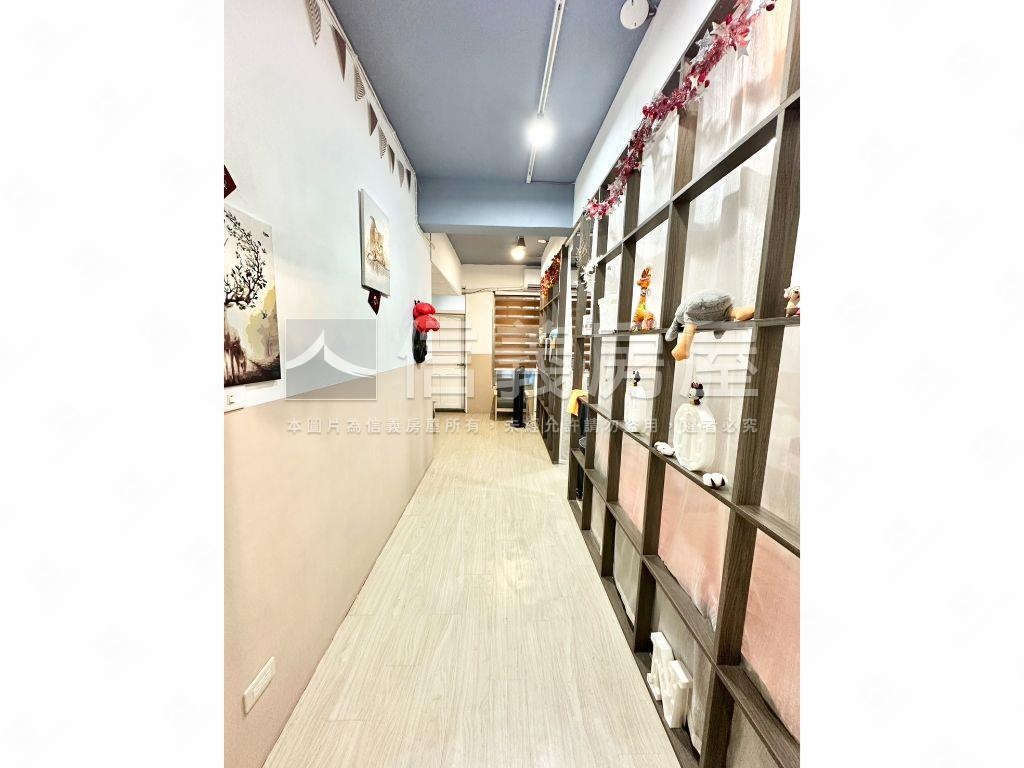 環球購物中心正對面～住辦房屋室內格局與周邊環境