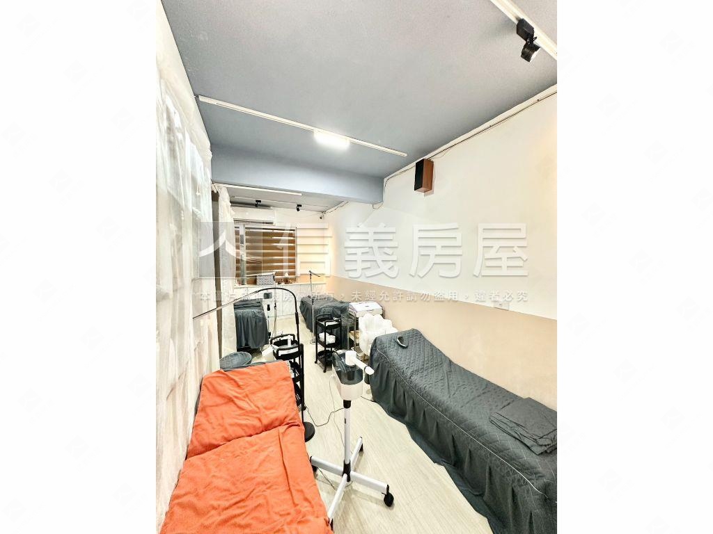 環球購物中心正對面～住辦房屋室內格局與周邊環境