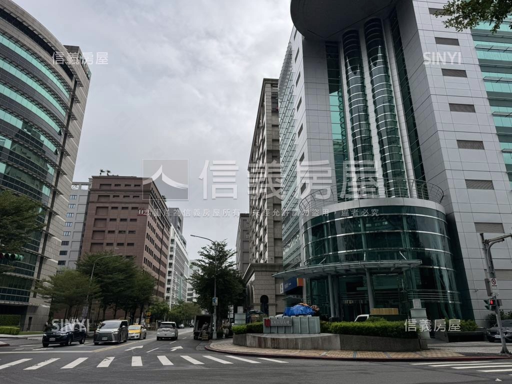 企業首選頂樓整層辦公房屋室內格局與周邊環境