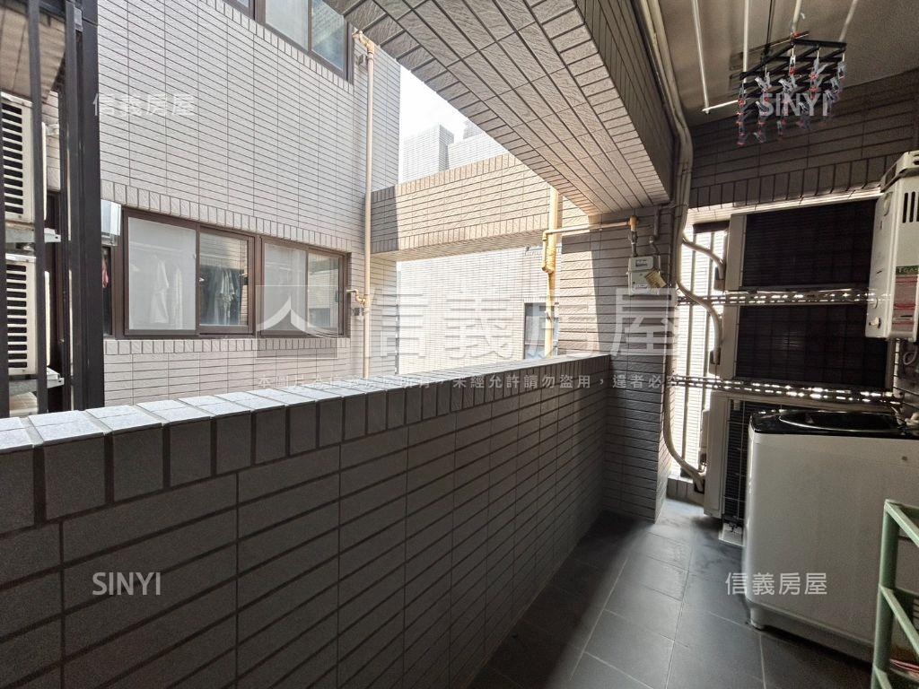 絕美山景原森活房屋室內格局與周邊環境