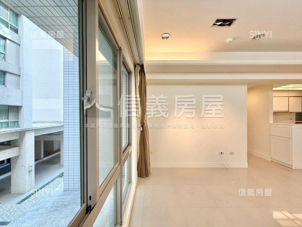 芬蘭裝潢附雙車位房屋室內格局與周邊環境