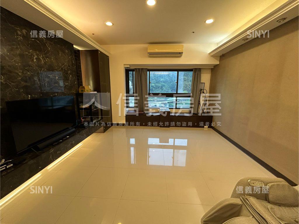 專任碧潭有約四房平面車位房屋室內格局與周邊環境