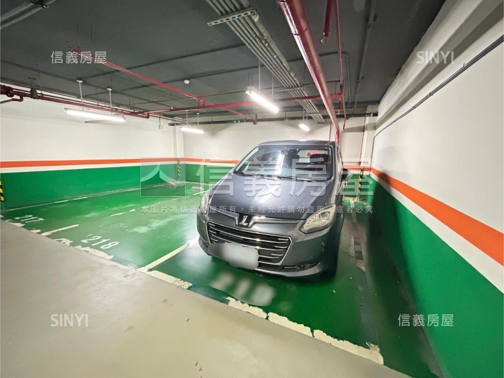 專任碧潭有約四房平面車位房屋室內格局與周邊環境