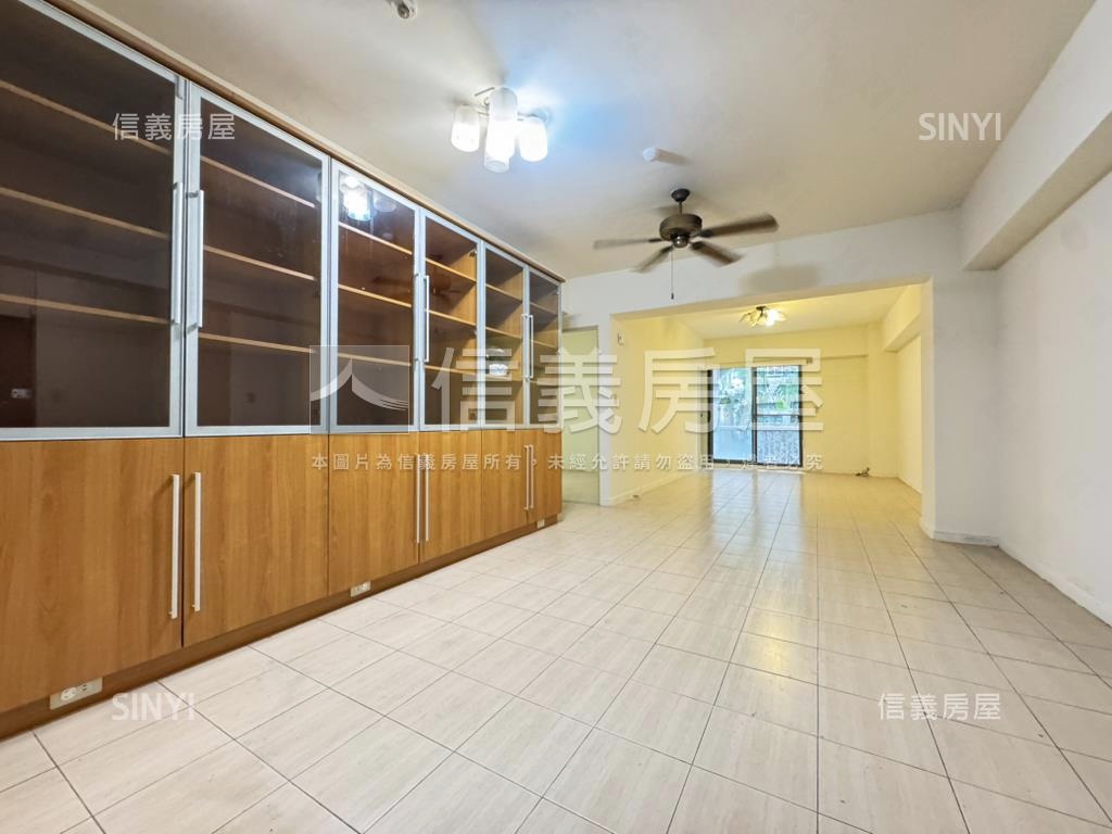 甲桂林美一樓有車位！！！房屋室內格局與周邊環境