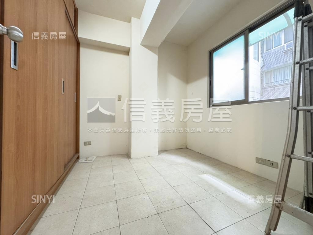 甲桂林美一樓有車位！！！房屋室內格局與周邊環境