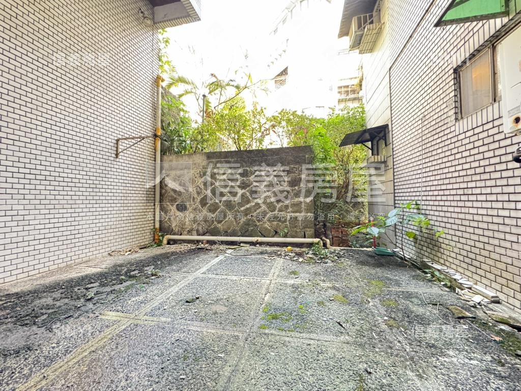 甲桂林美一樓有車位！！！房屋室內格局與周邊環境