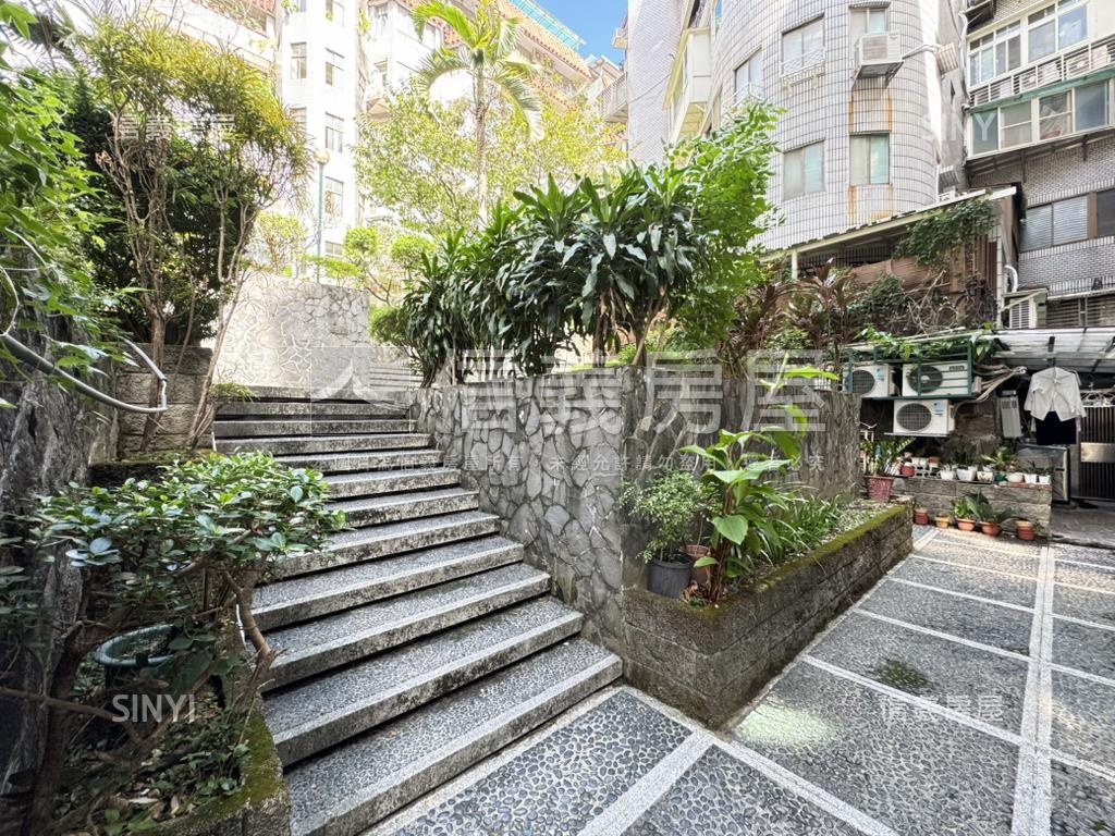 甲桂林美一樓有車位！！！房屋室內格局與周邊環境